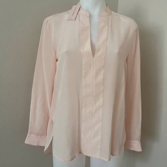 (NWT) Banana Republic Women’s Silk Pink Blouse, XS (Petite) - Picture 2 of 16